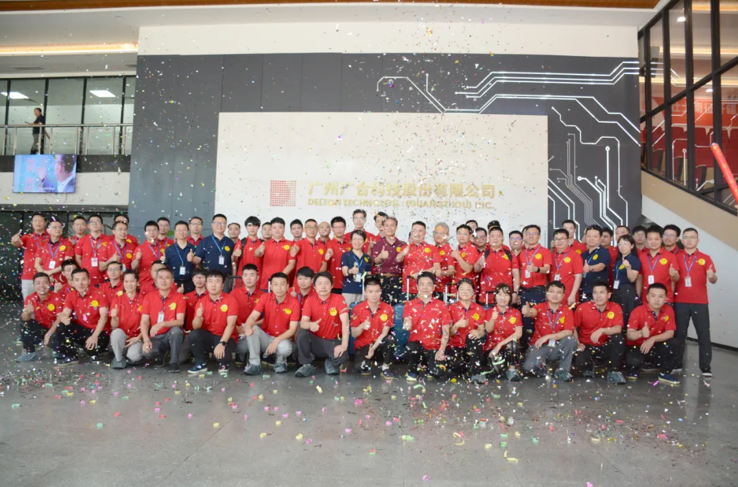 接旗出征！设施治理团队出征泰国拉斯维加斯9888